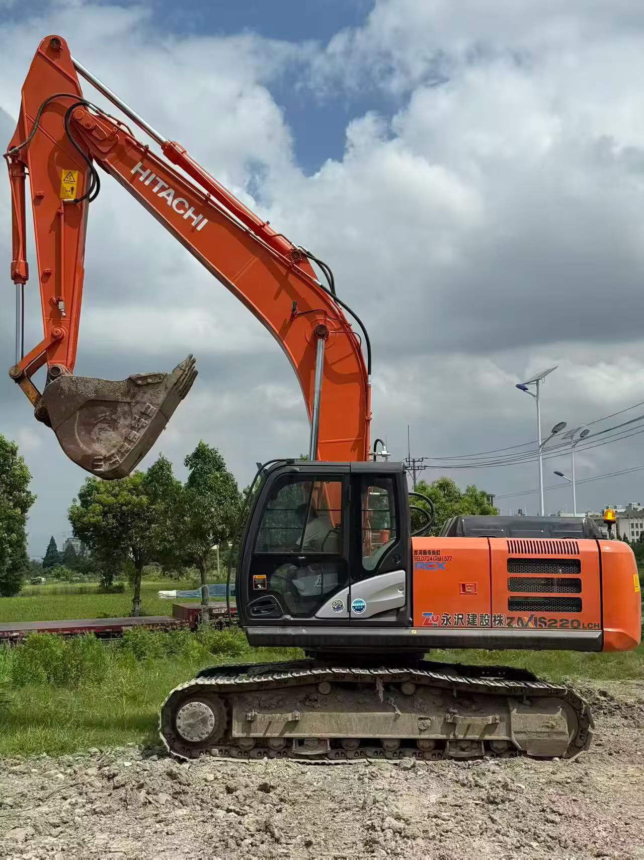 Buy Hitachi EX220LC Used Excavator Buy Hitachi EX220LC Used Excavator