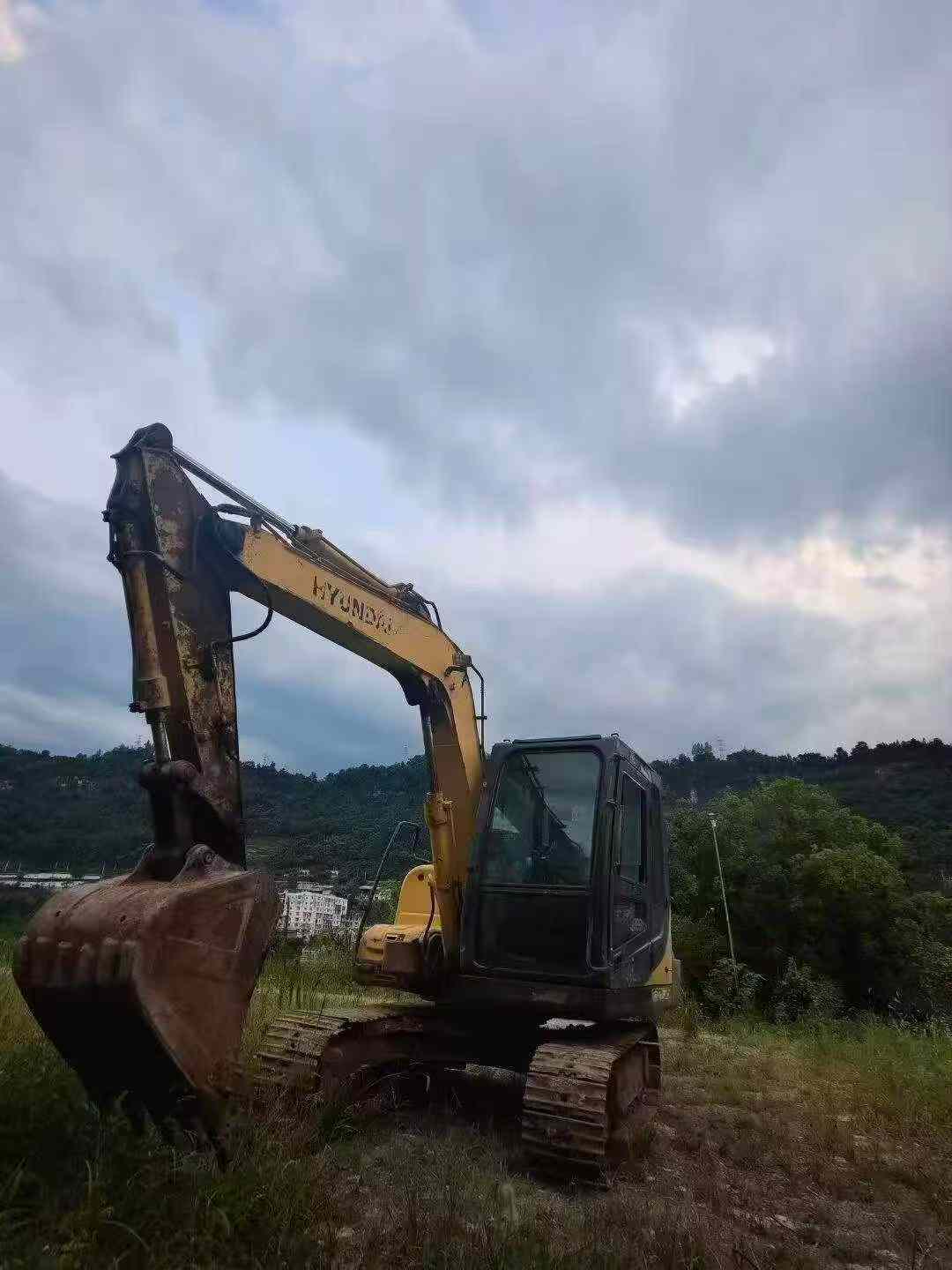 Buy Hyundai R80G Used Excavator / 6 Buy Hyundai R80G Used Excavator / 6