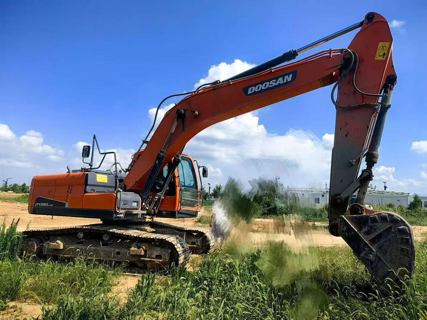 Buy Doosan DH215-7 Used Excavator / 8 Buy Doosan DH215-7 Used Excavator / 8