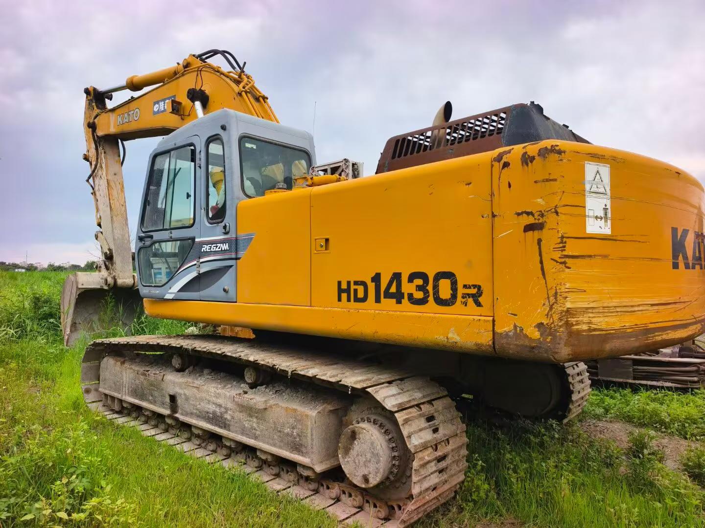 Buy Kato HD1430R Used Excavator / 5 Buy Kato HD1430R Used Excavator / 5