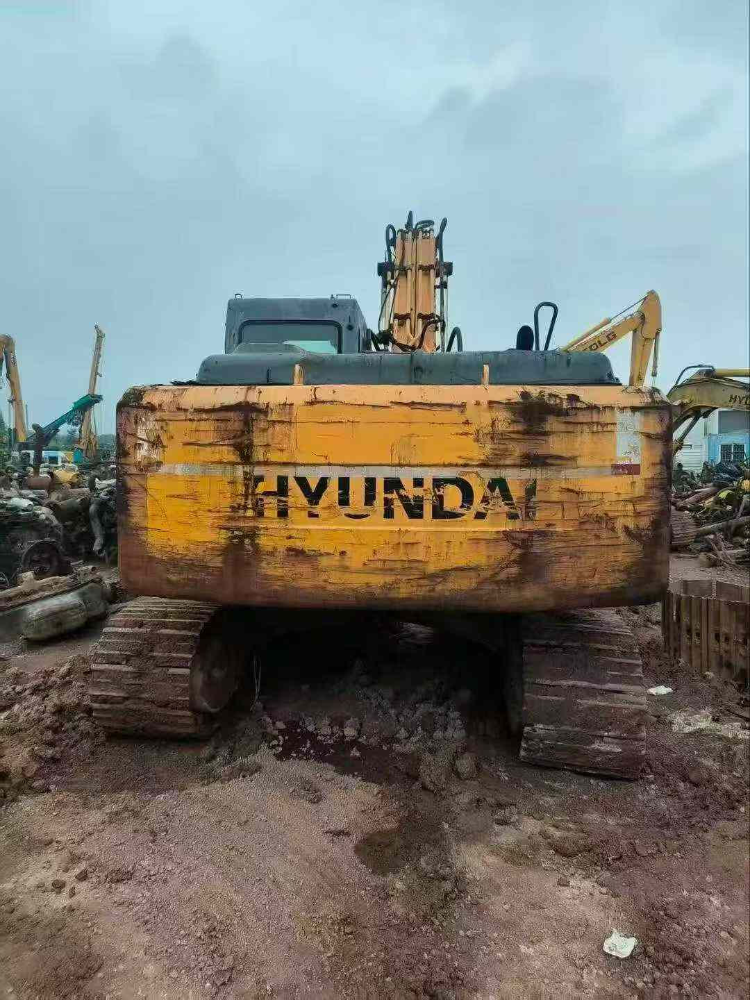 Buy Hyundai R225-7 Used Excavator / 3 Buy Hyundai R225-7 Used Excavator / 3