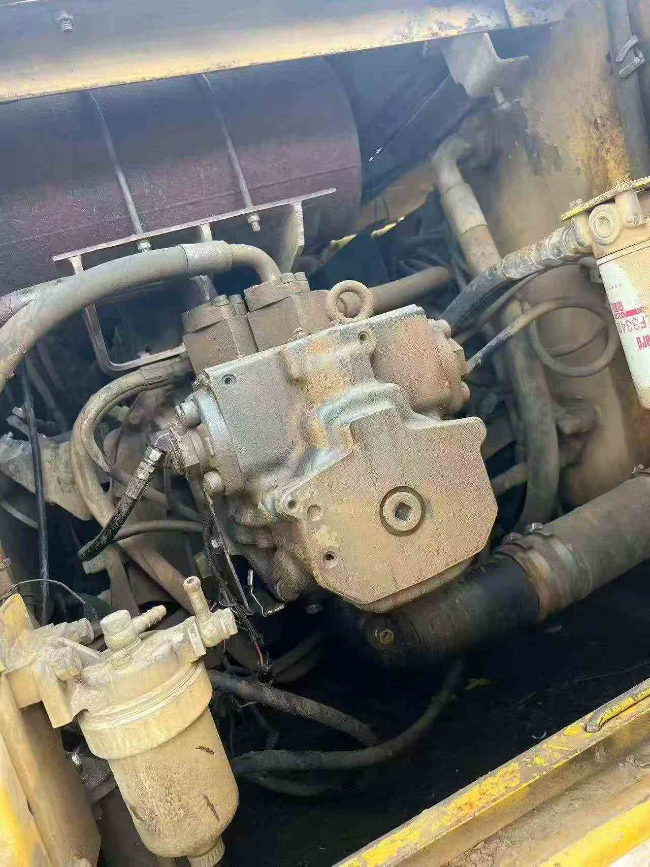 Buy Komatsu PC220-7 Used Excavator / 4 Buy Komatsu PC220-7 Used Excavator / 4