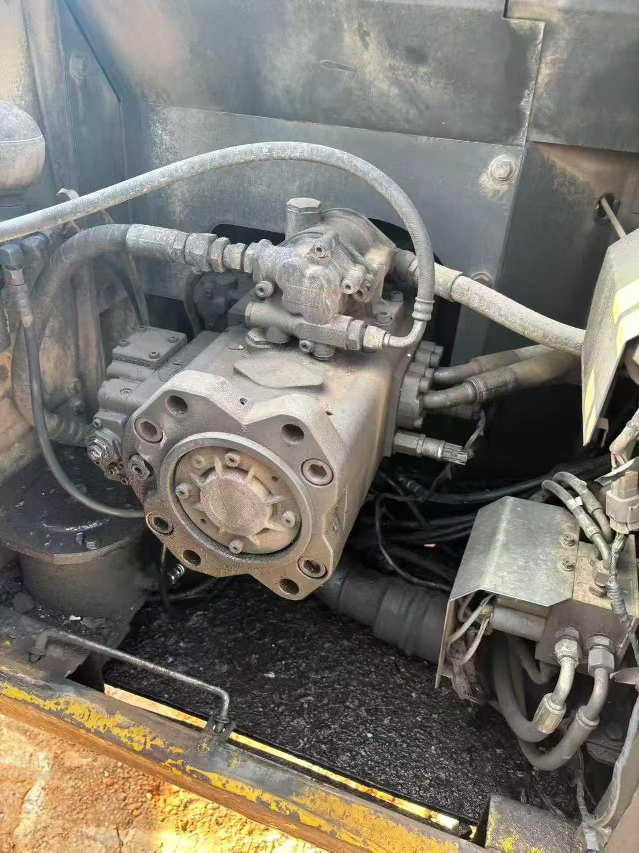 Buy Sumitomo SH200A3 Used Excavator / 8