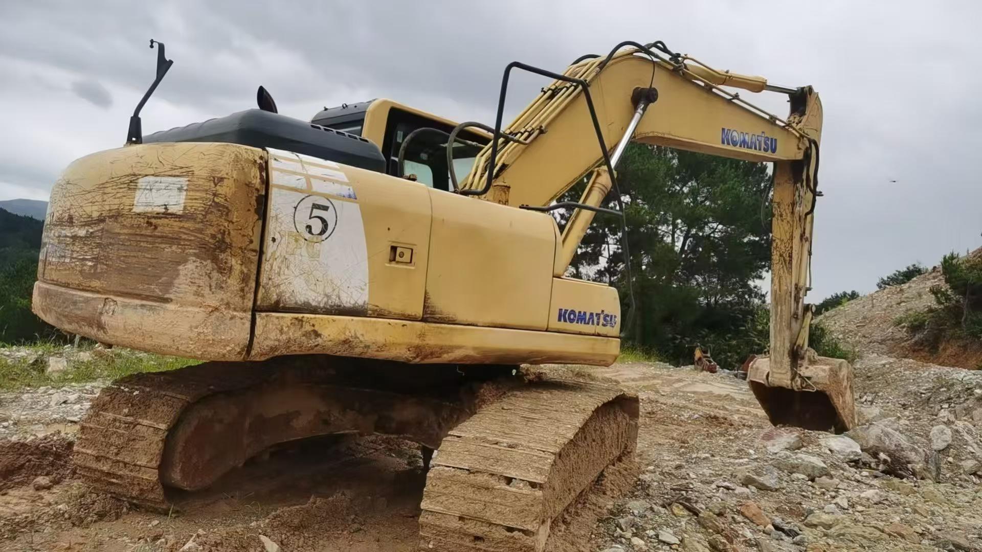 Buy Komatsu PC200-8 Used Excavator / 1