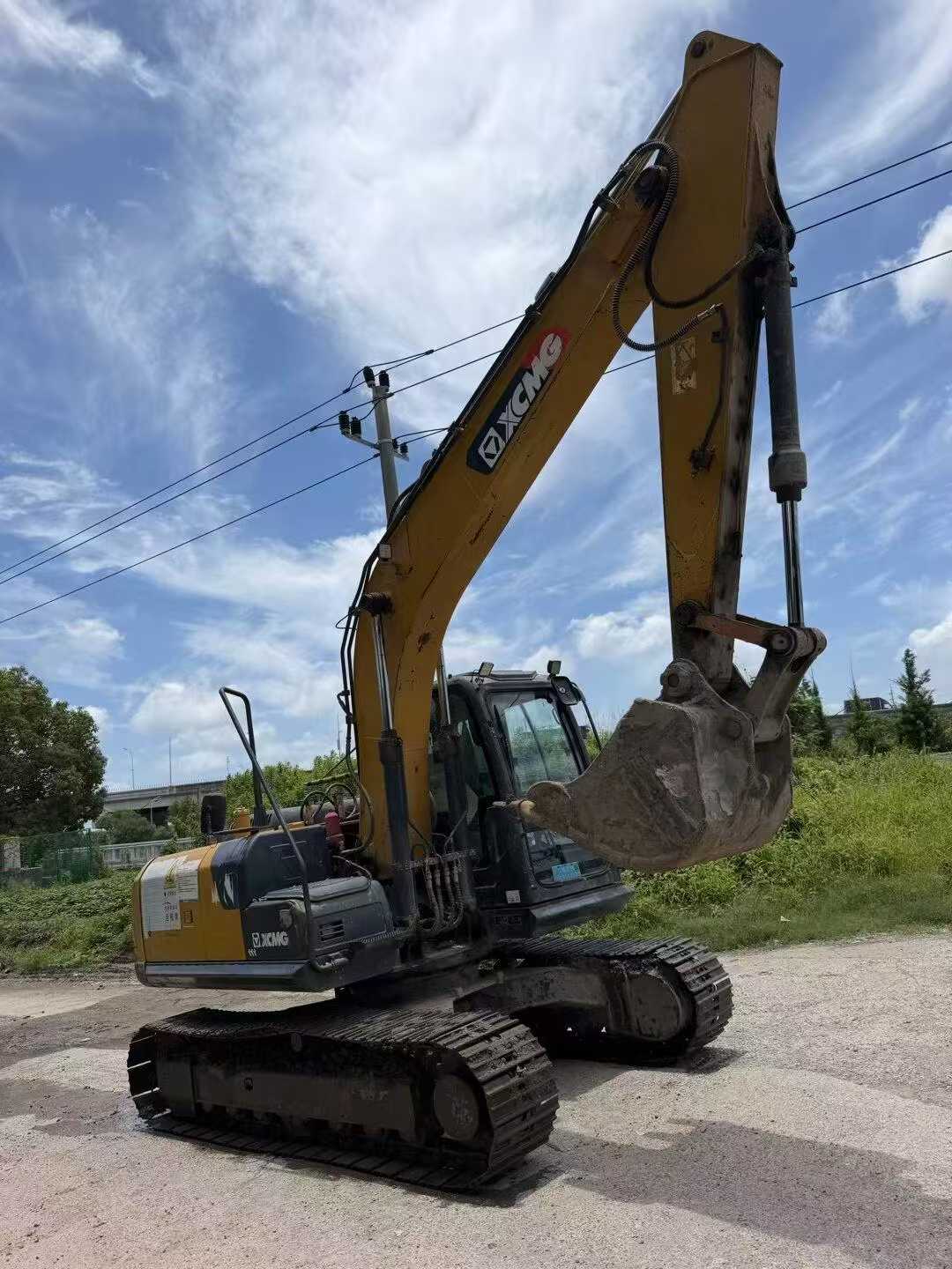 Compre Excavadora XCMG XE135B Usada / 3
