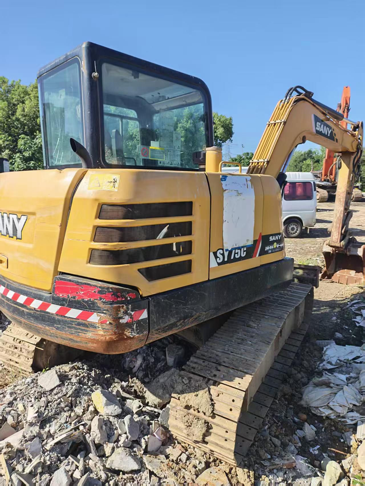 Buy Sany SY55 Used Excavator / 1