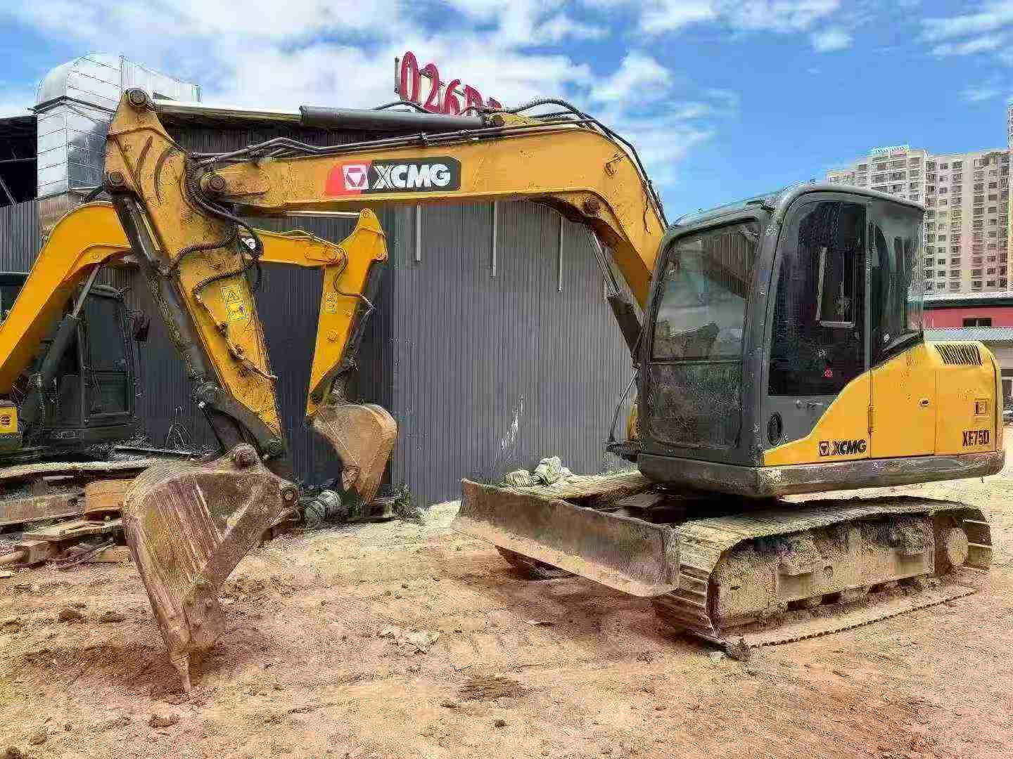 Buy XCMG XE75C Used Excavator / 7