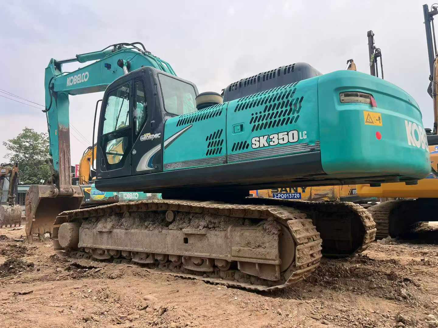 Buy Kobelco SK350-8 Used Excavator / 2 Buy Kobelco SK350-8 Used Excavator / 2