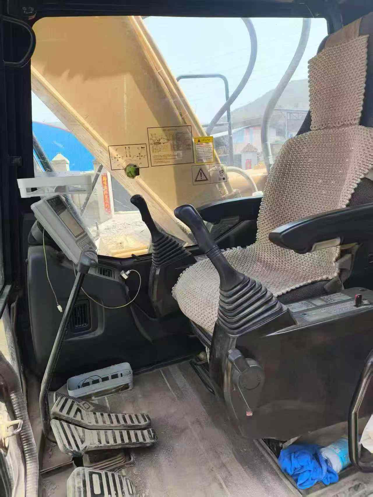 Buy Sany SY245H Used Excavator / 9 Buy Sany SY245H Used Excavator / 9