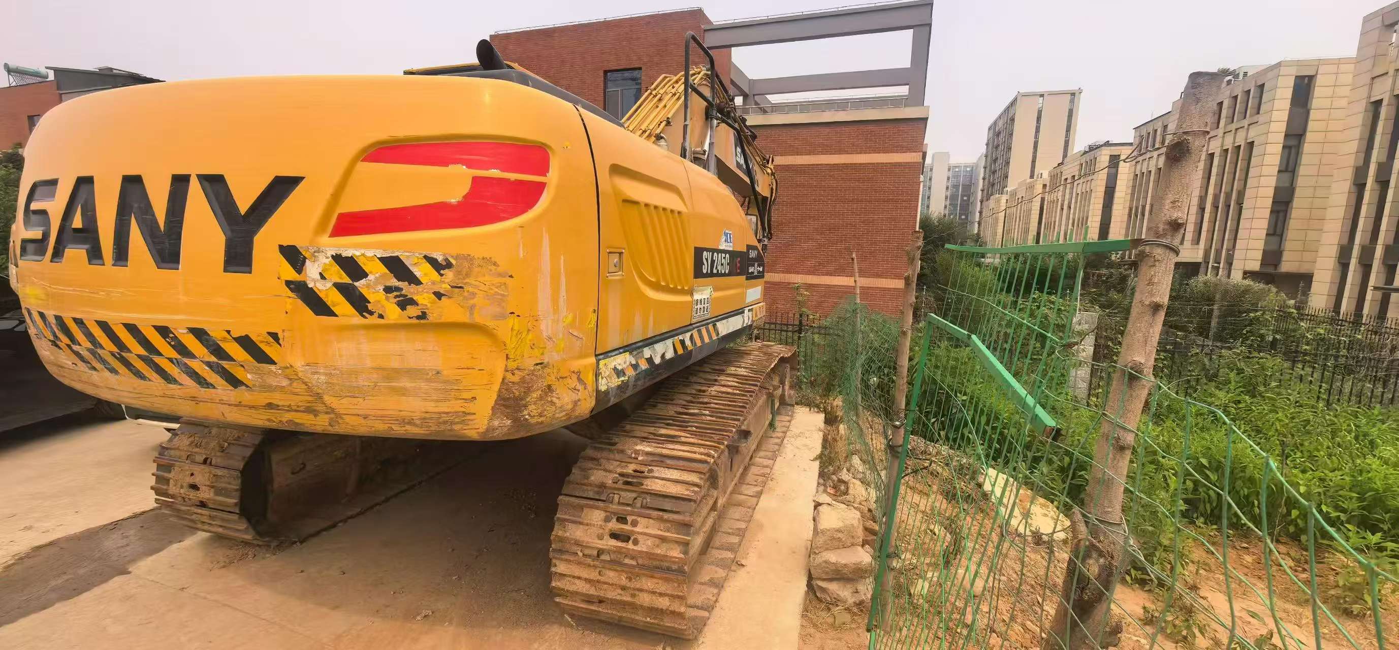 Buy Sany SY215C Used Excavator / 4 Buy Sany SY215C Used Excavator / 4