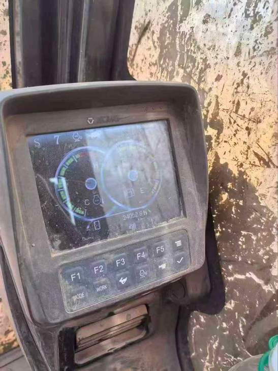 Buy XCMG XE135B Used Excavator / 1
