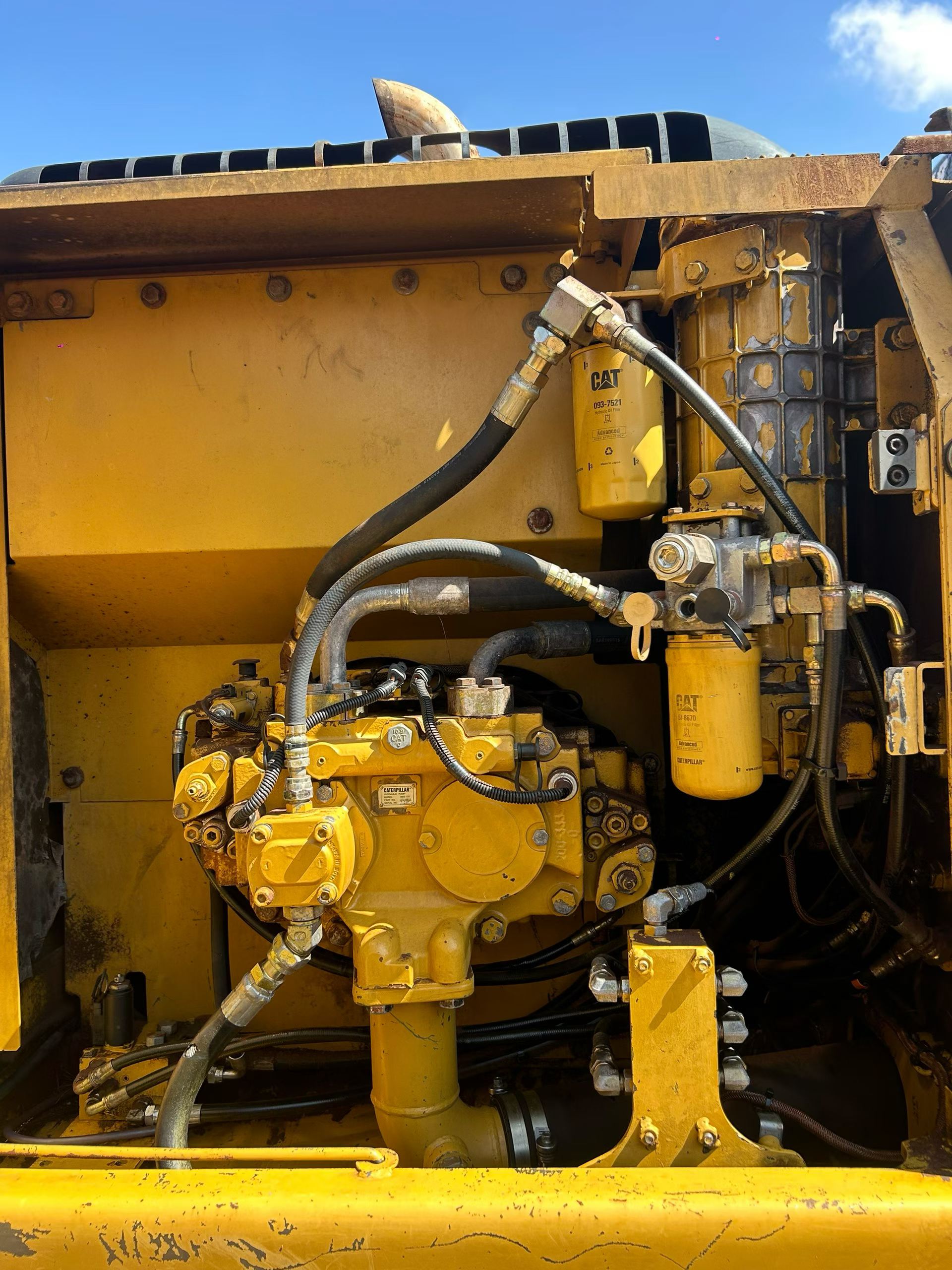 Buy Caterpillar 320D Used Excavator / 8 Buy Caterpillar 320D Used Excavator / 8