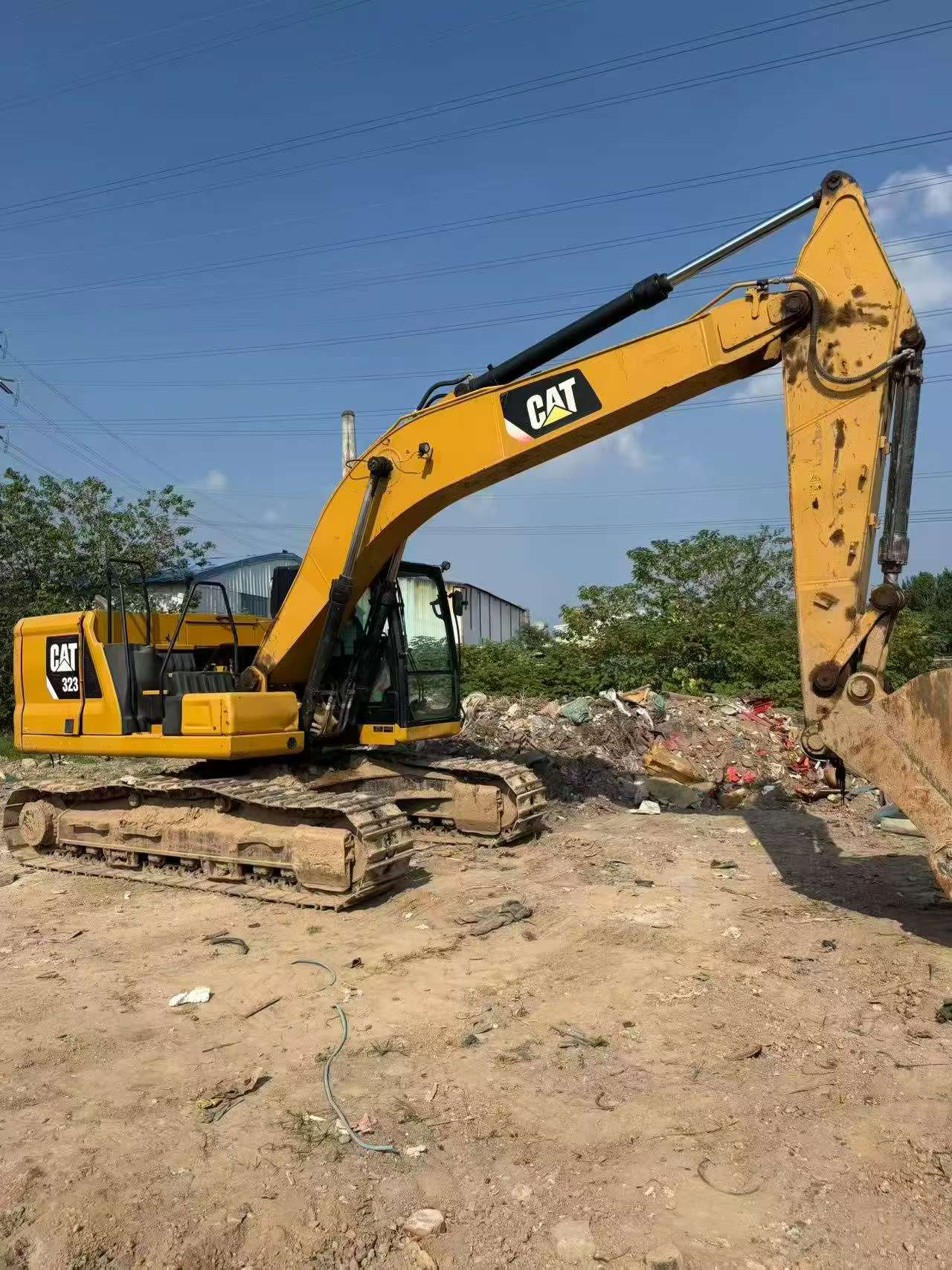 Buy Caterpillar 323 Used Excavator / 9 Buy Caterpillar 323 Used Excavator / 9
