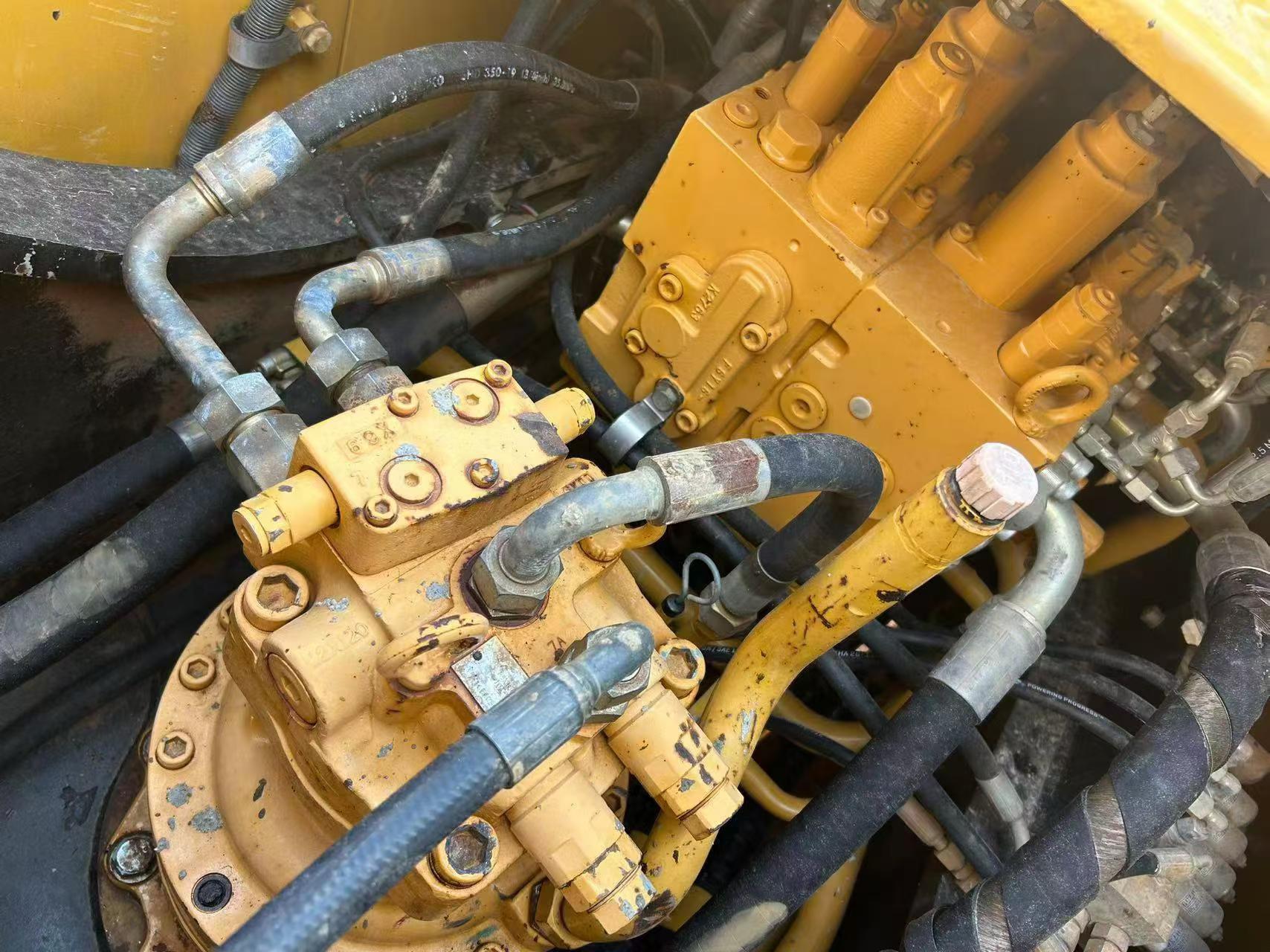 Buy Sany SY215C Used Excavator / 6 Buy Sany SY215C Used Excavator / 6