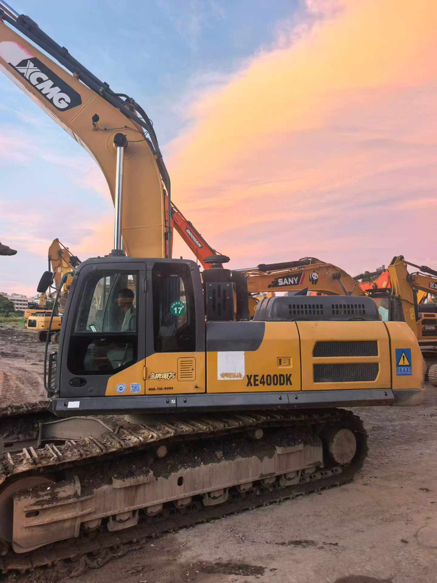 Buy XCMG XE400T Used Excavator
