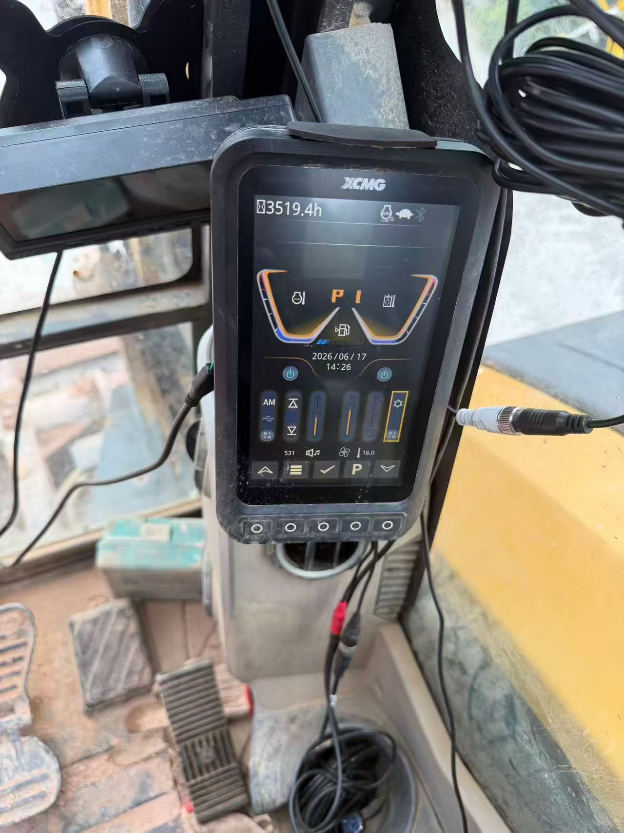Buy XCMG XE60 Used Excavator / 4 Buy XCMG XE60 Used Excavator / 4