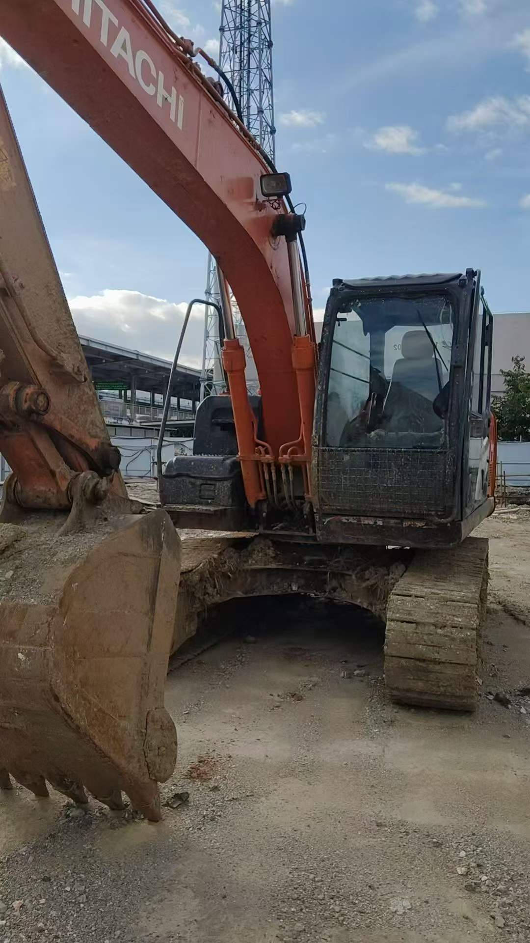 Buy Hitachi EX130 Used Excavator Buy Hitachi EX130 Used Excavator