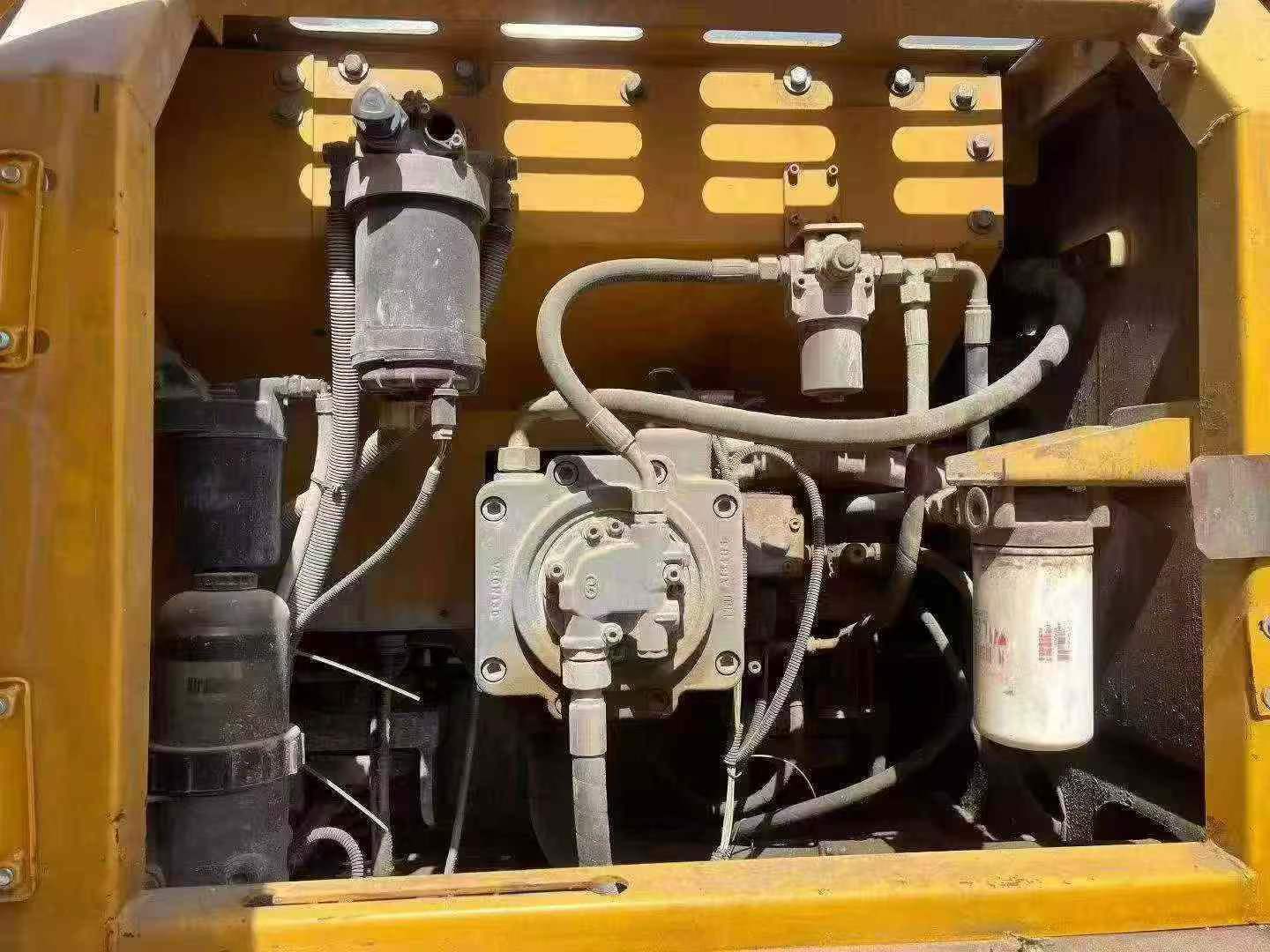 شراء حفارة XCMG XE215D مستعملة / 7 شراء حفارة XCMG XE215D مستعملة / 7