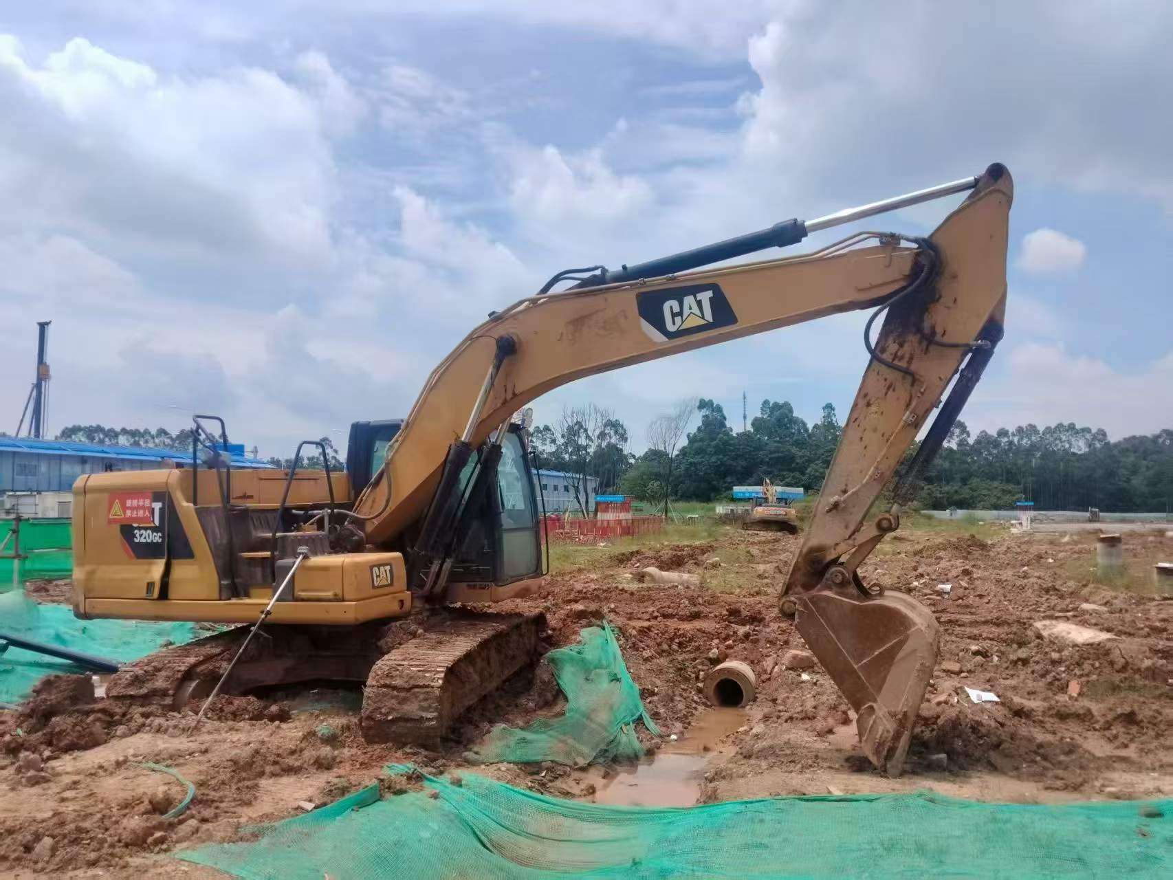 Buy Caterpillar 320GC Used Excavator / 8 Buy Caterpillar 320GC Used Excavator / 8