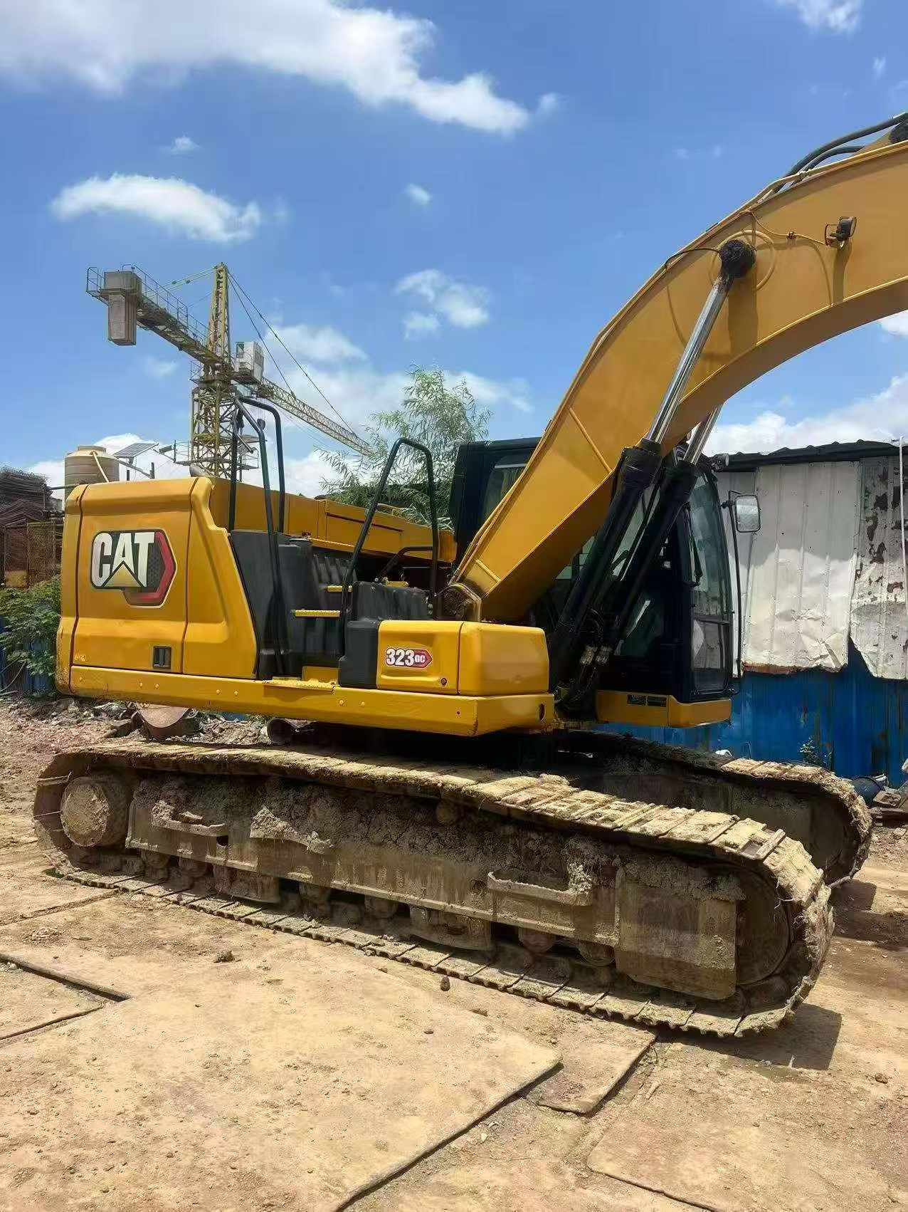 Buy Caterpillar 323 Used Excavator / 4 Buy Caterpillar 323 Used Excavator / 4