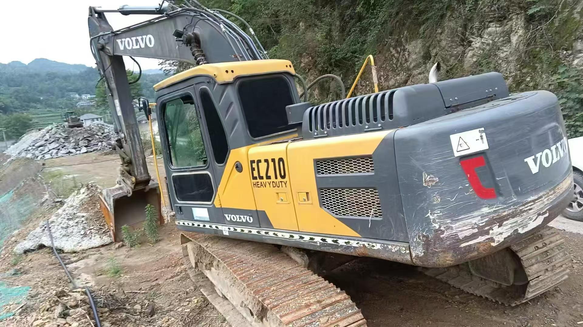 Buy Volvo EC210B Used Excavator / 2 Buy Volvo EC210B Used Excavator / 2