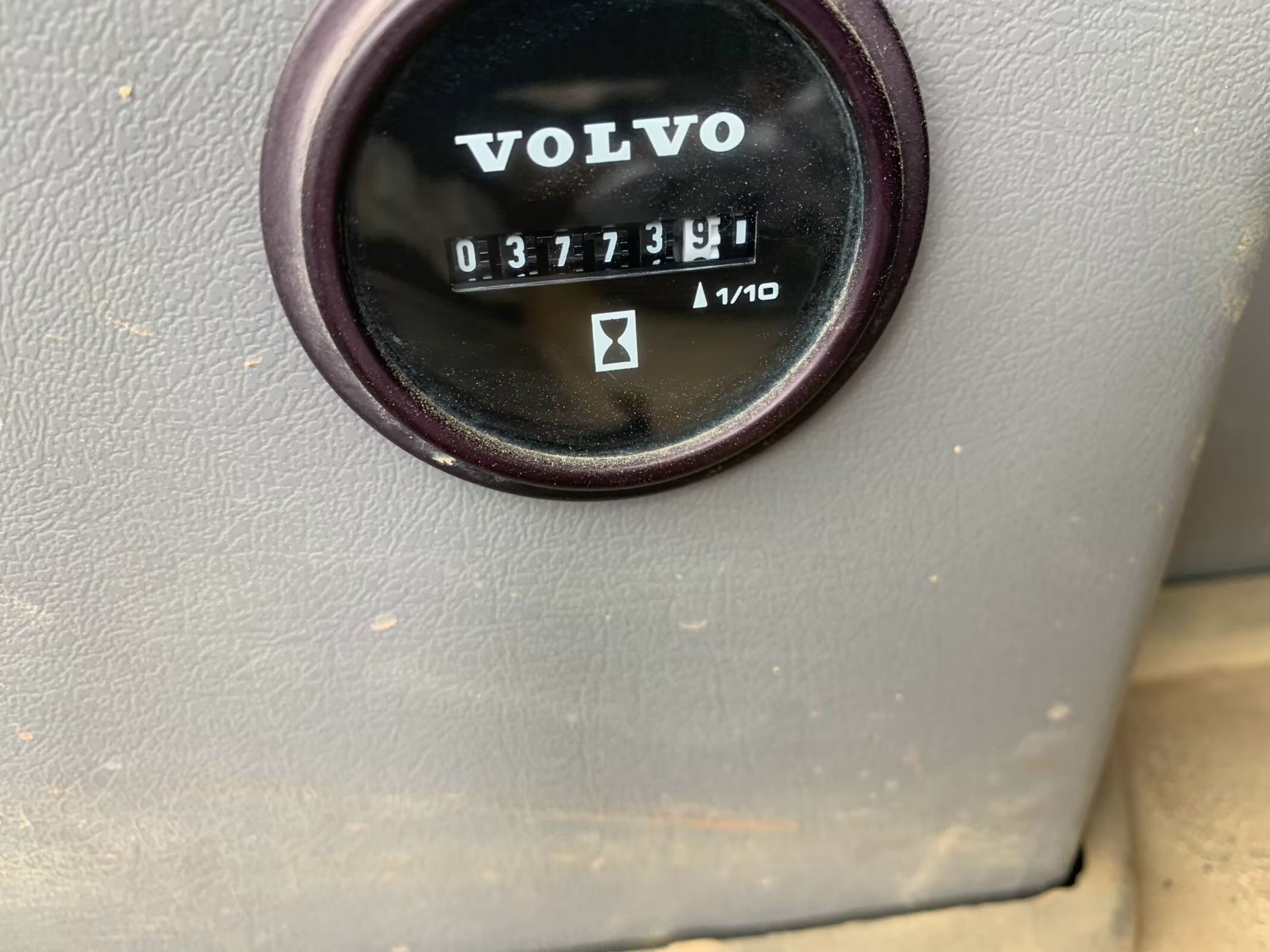 Buy Volvo EC200D Used Excavator / 9 Buy Volvo EC200D Used Excavator / 9