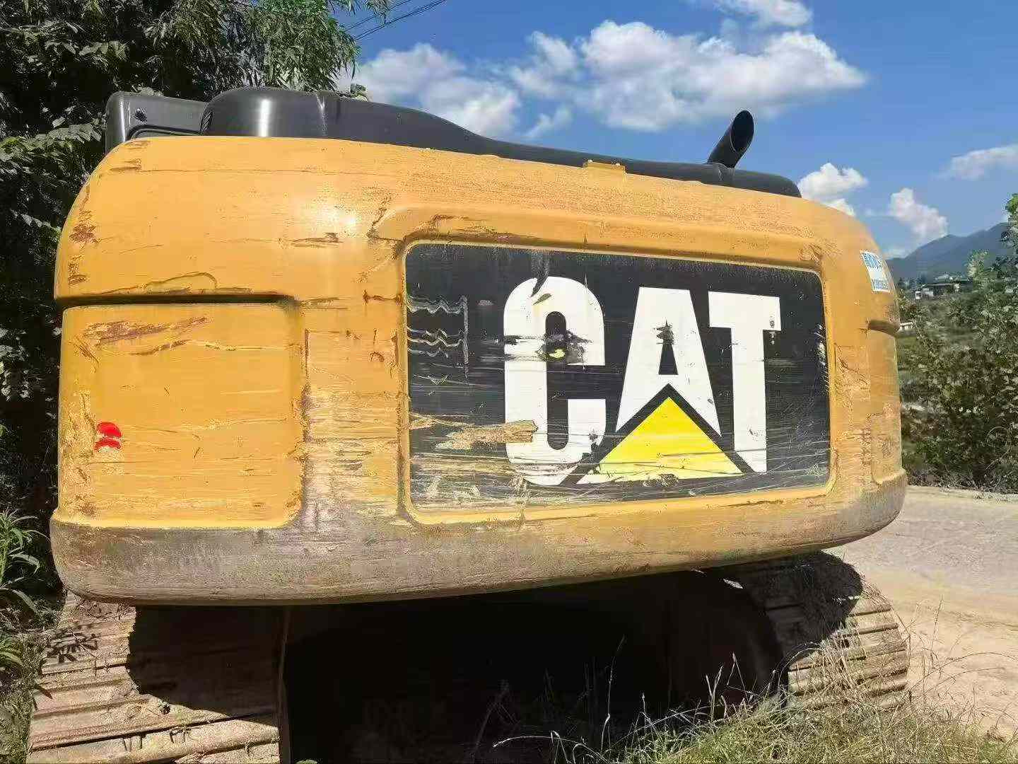 Buy Caterpillar 323D2L Used Excavator / 5 Buy Caterpillar 323D2L Used Excavator / 5