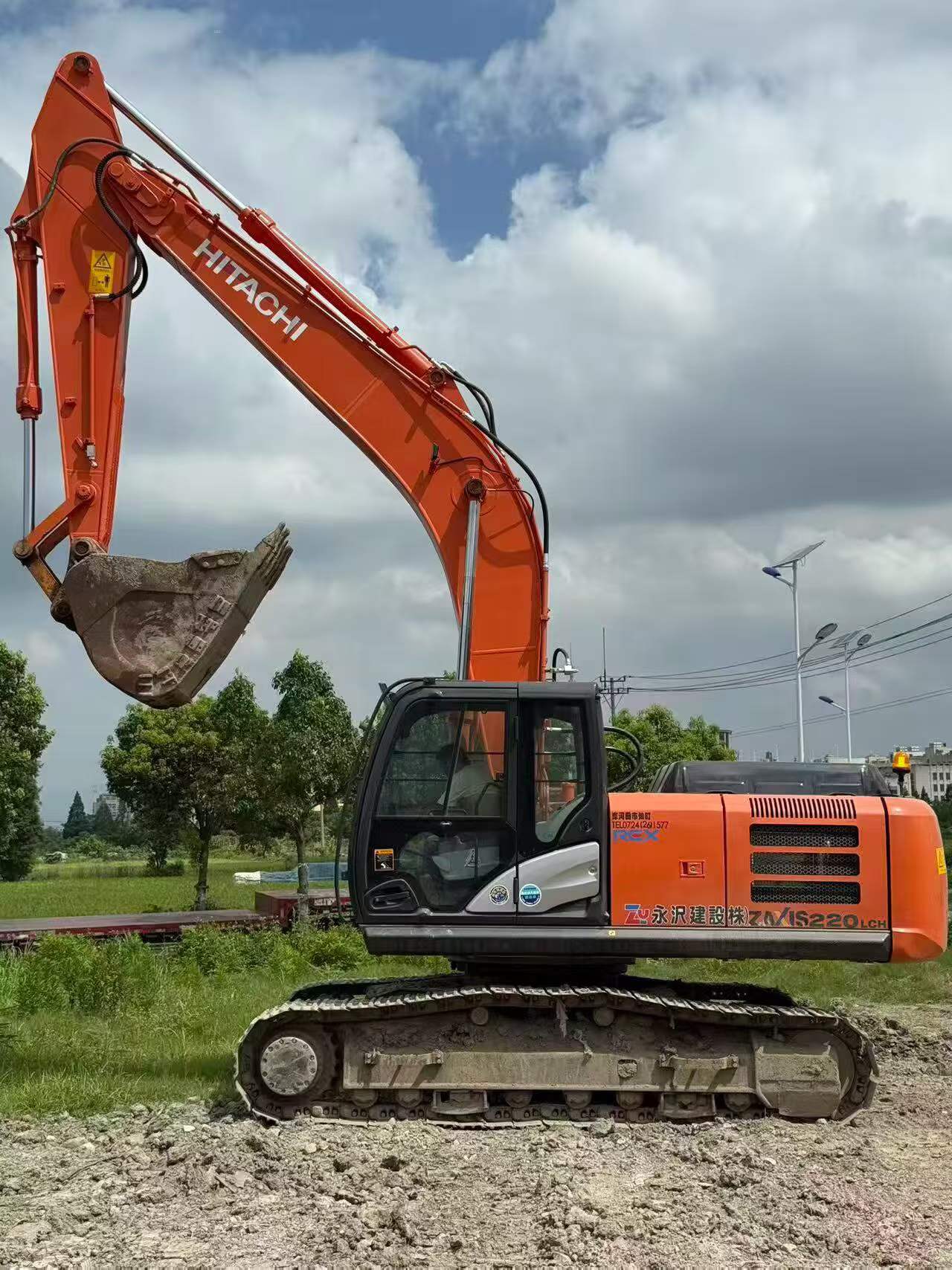 Buy Hitachi EX220LC Used Excavator Buy Hitachi EX220LC Used Excavator