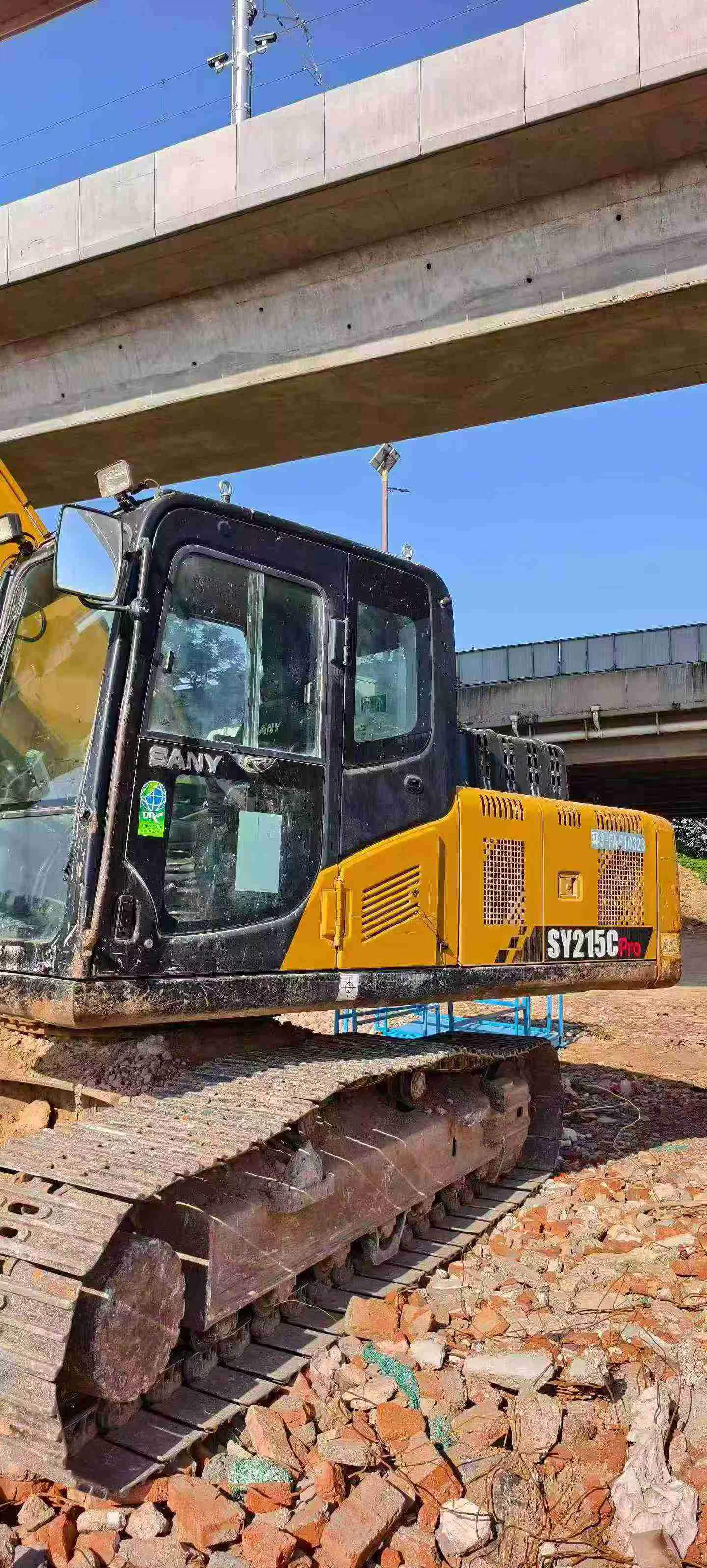 Buy Sany SY205C Used Excavator / 1