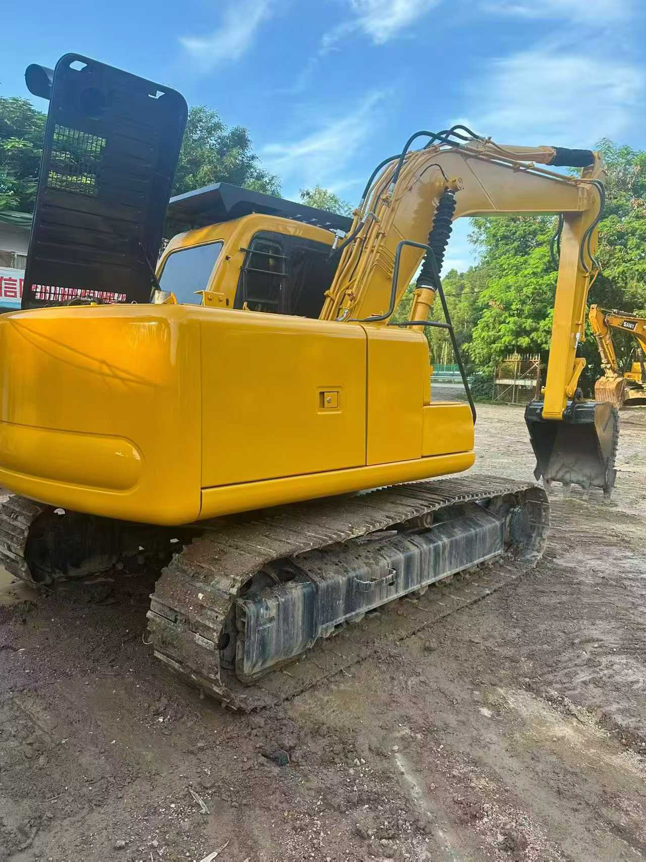 Buy Komatsu PC120-6E Used Excavator / 4 Buy Komatsu PC120-6E Used Excavator / 4