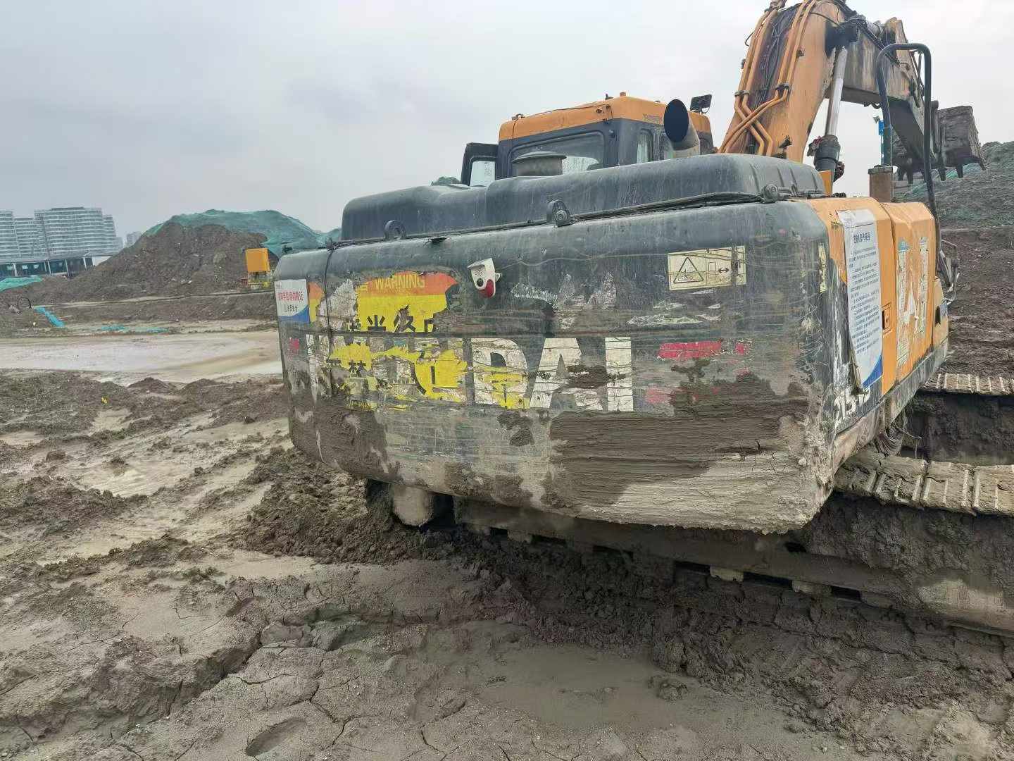 Buy Hyundai R215-7 Used Excavator / 3
