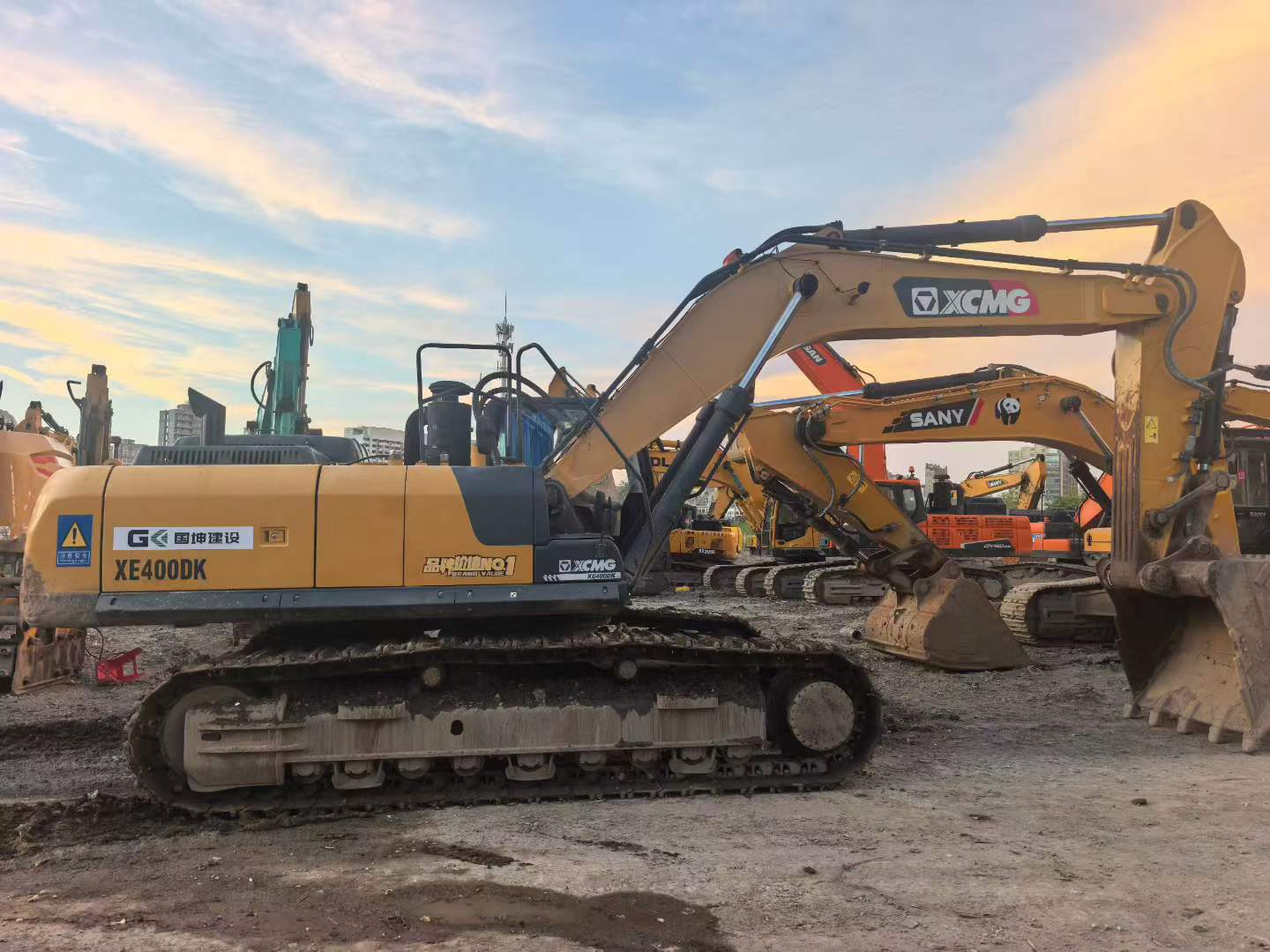 Buy XCMG XE400DK Used Excavator / 5 Buy XCMG XE400DK Used Excavator / 5
