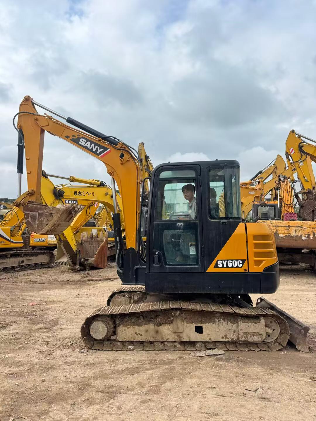 Buy Sany SY60 Used Excavator / 2 Buy Sany SY60 Used Excavator / 2