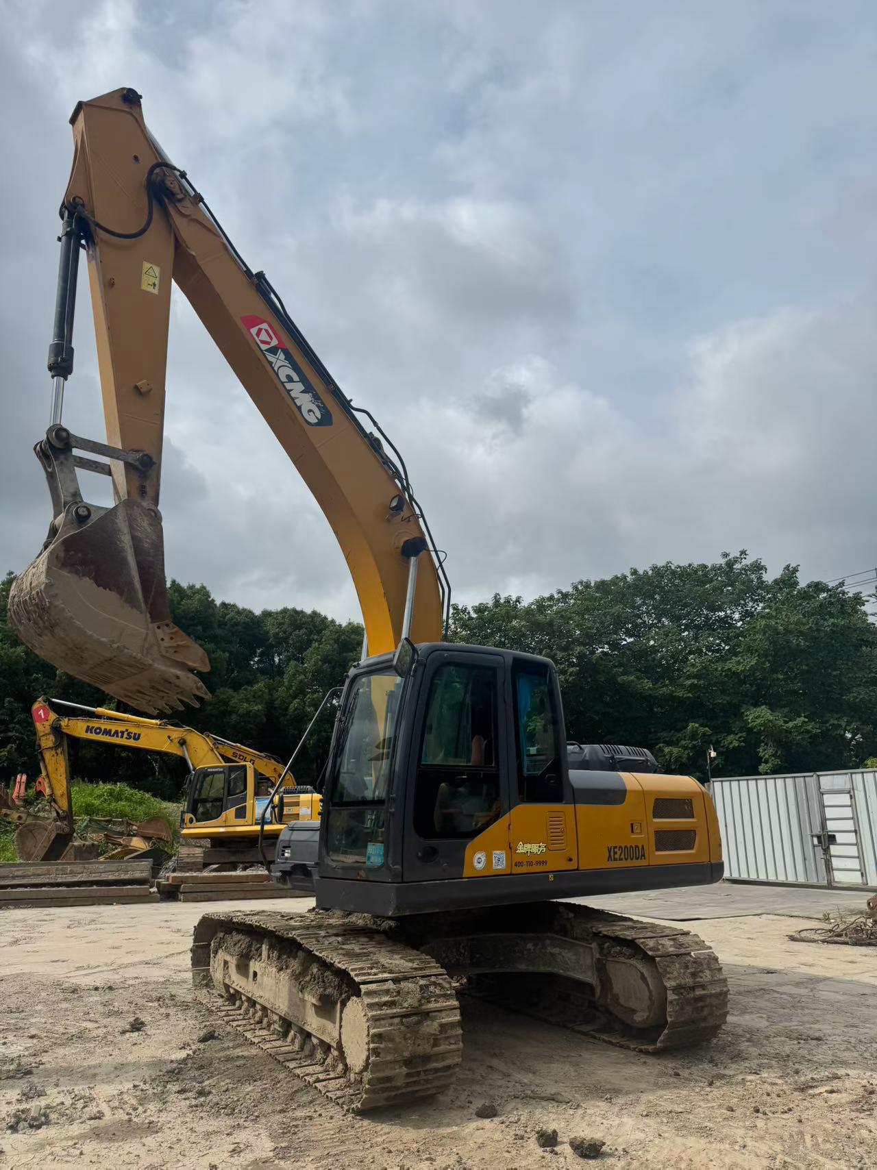 Buy XCMG XE200 Used Excavator / 2 Buy XCMG XE200 Used Excavator / 2