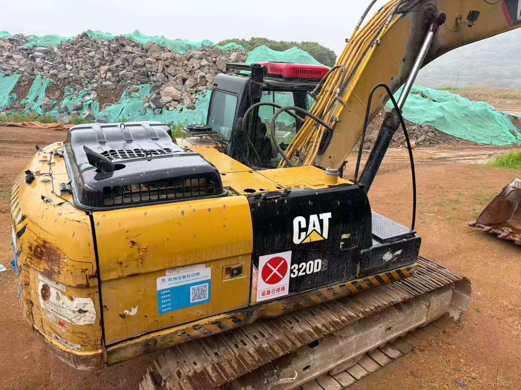 Buy Caterpillar 320D Used Excavator / 1