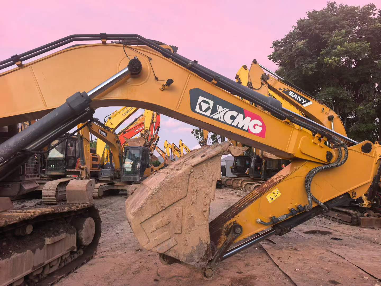 Buy XCMG XE400DK Used Excavator / 9 Buy XCMG XE400DK Used Excavator / 9