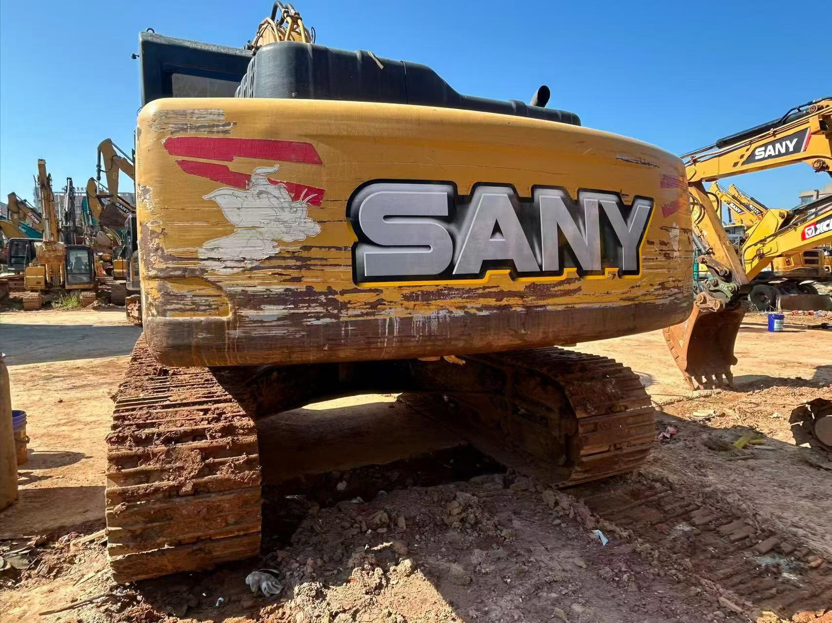 Buy Sany SY215C Used Excavator / 3 Buy Sany SY215C Used Excavator / 3
