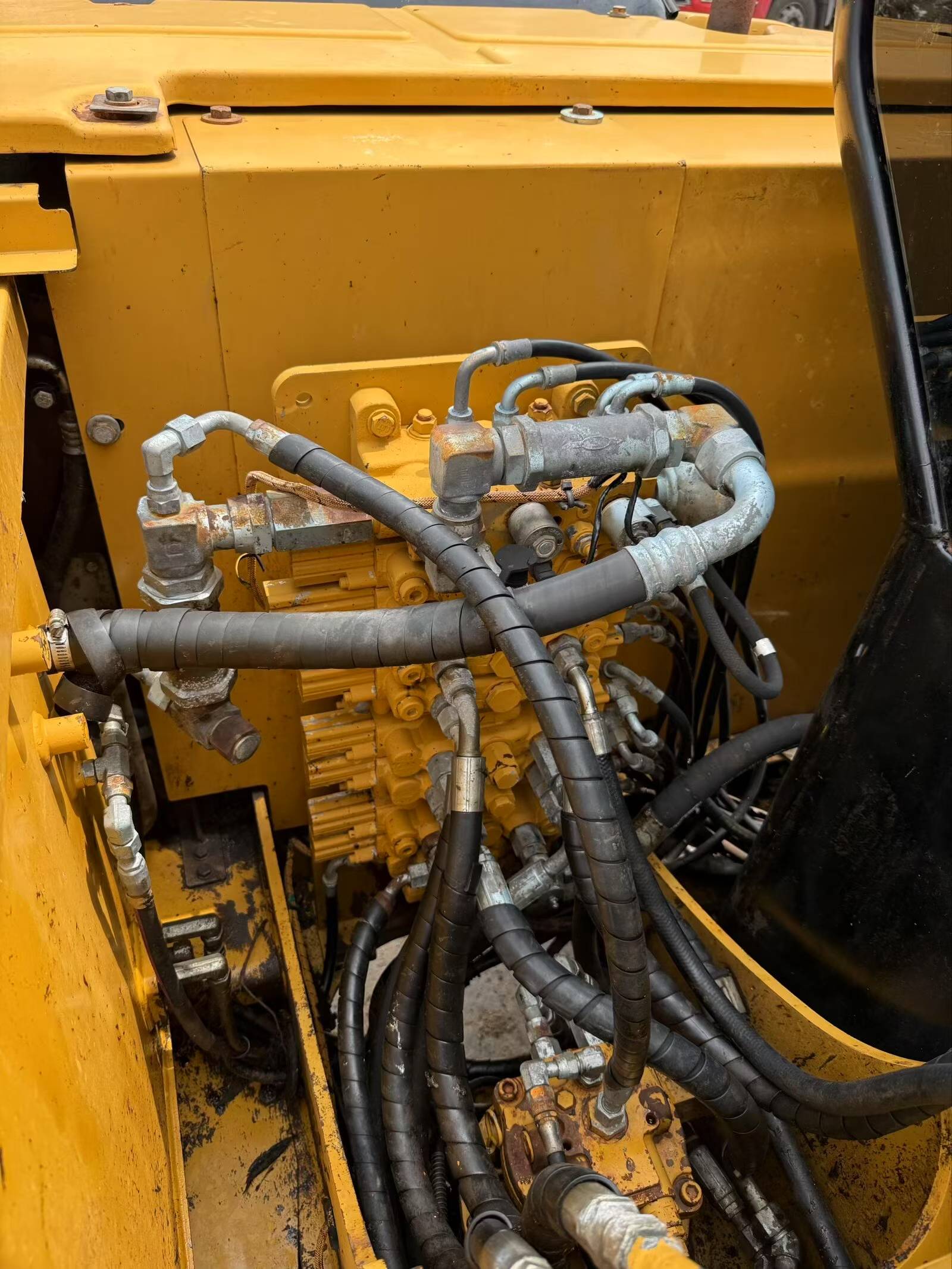 Buy Caterpillar 307B Used Excavator / 5 Buy Caterpillar 307B Used Excavator / 5