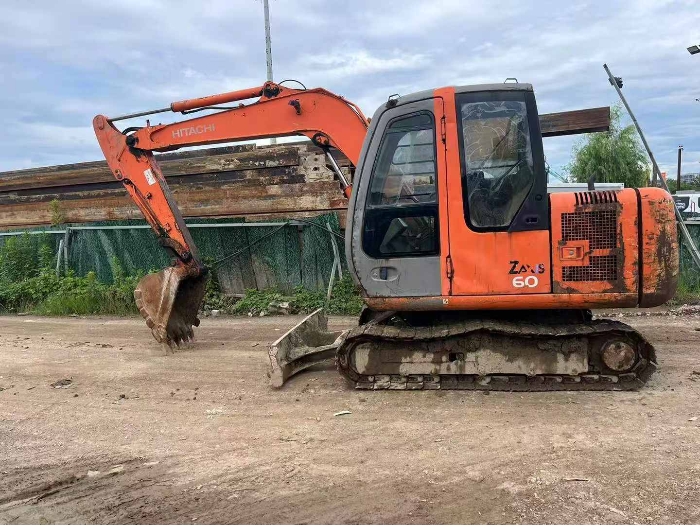 Buy Hitachi EX60-6 Used Excavator / 3 Buy Hitachi EX60-6 Used Excavator / 3