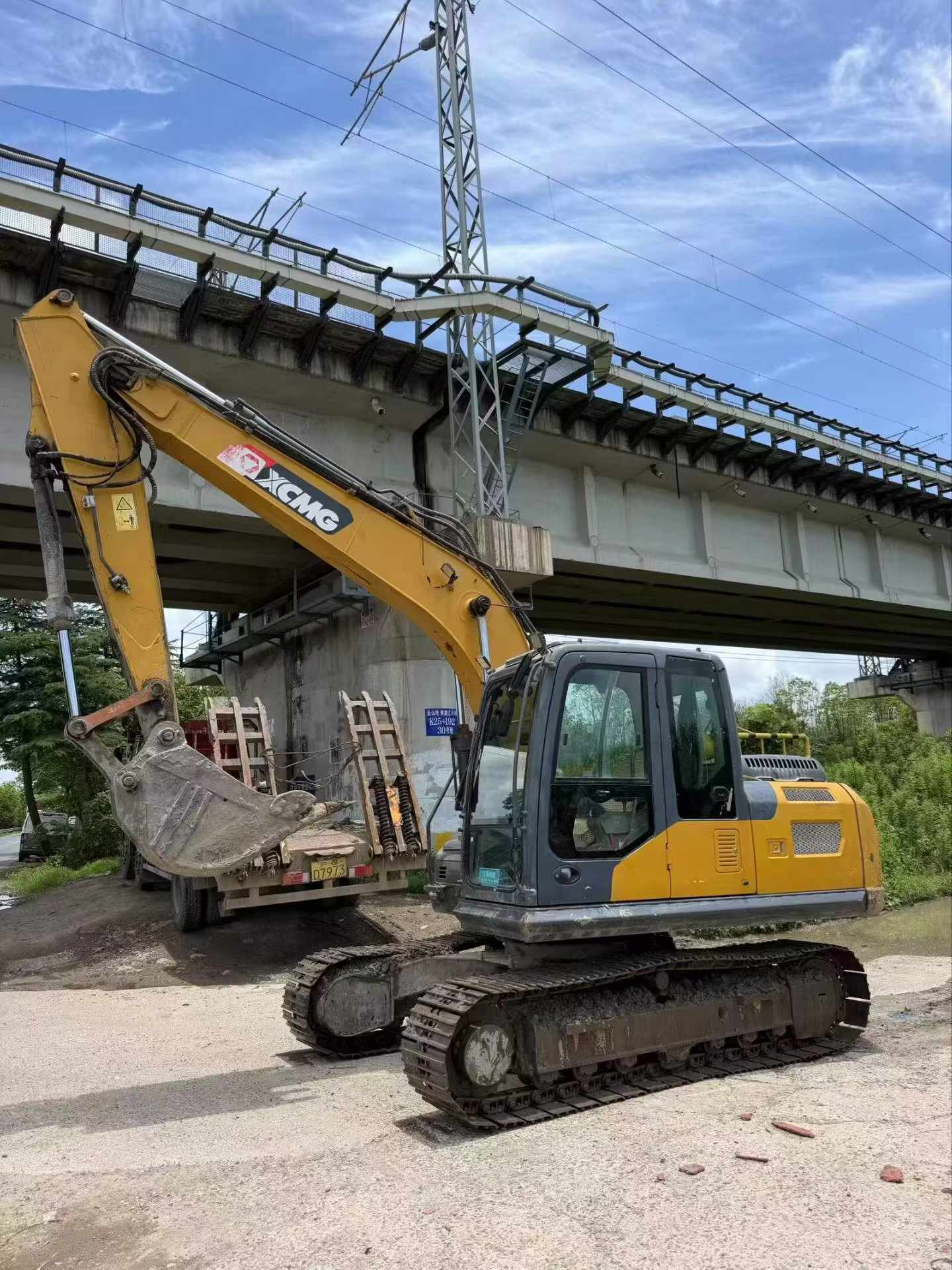 Buy XCMG XE135B Used Excavator Buy XCMG XE135B Used Excavator
