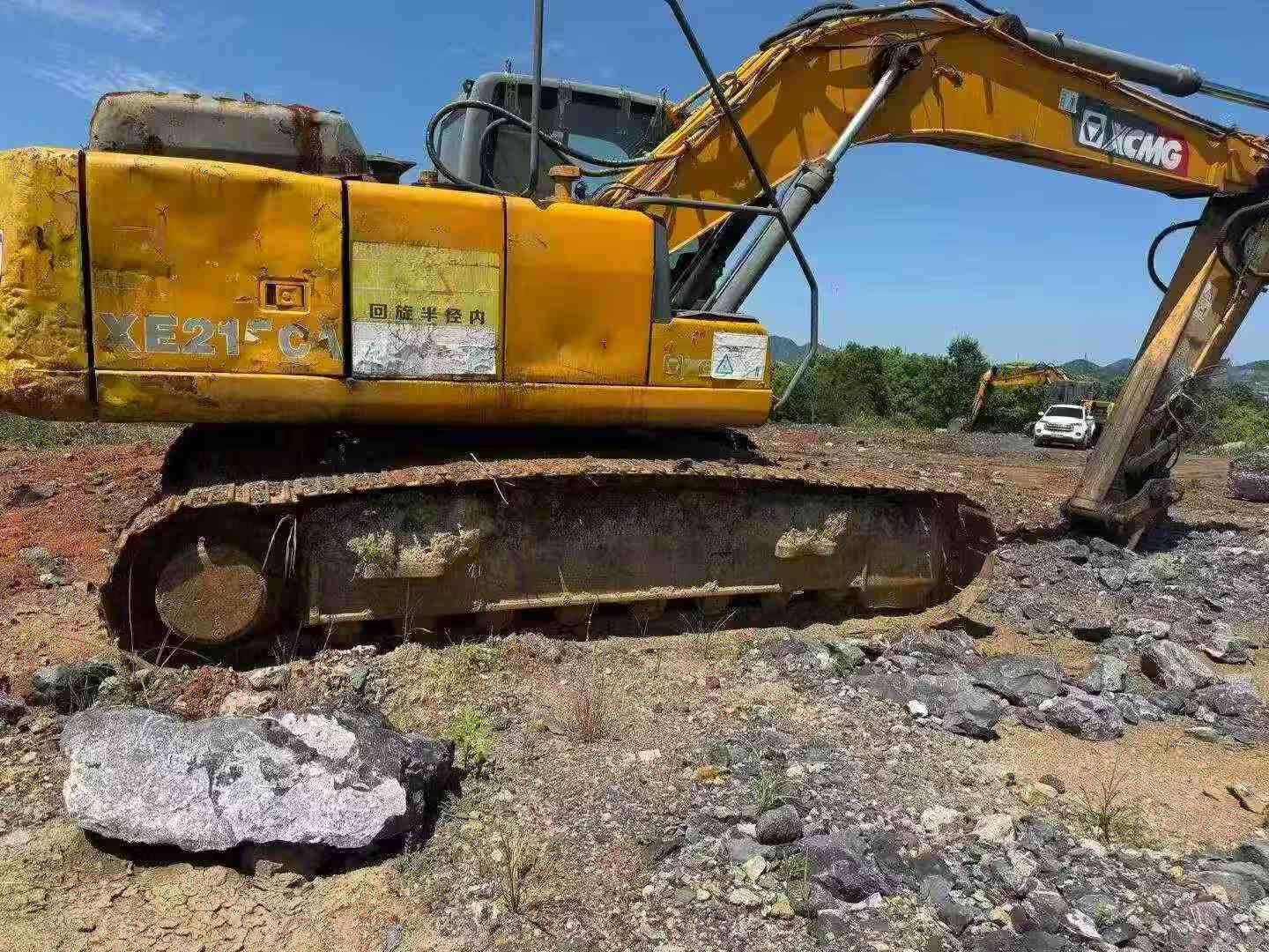 Buy XCMG XE215 Used Excavator / 3 Buy XCMG XE215 Used Excavator / 3