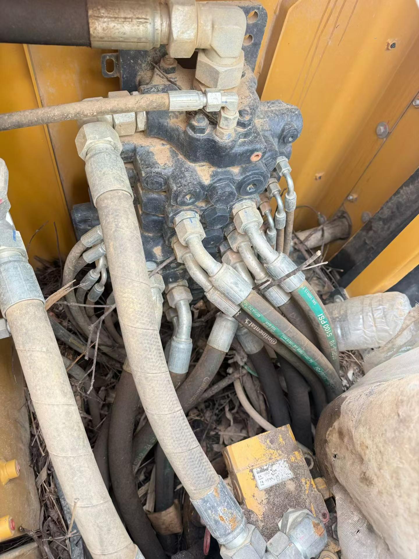 Buy XCMG XE105GA Used Excavator / 6 Buy XCMG XE105GA Used Excavator / 6