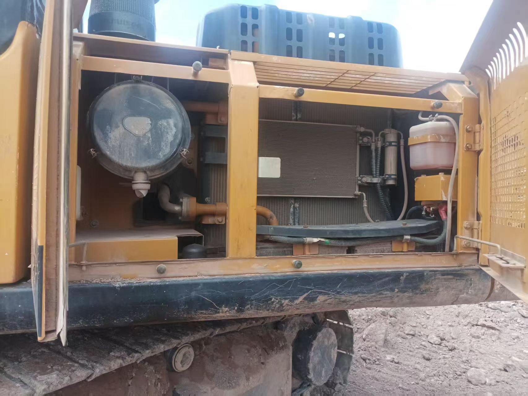 Buy Sany SY205C Used Excavator / 2