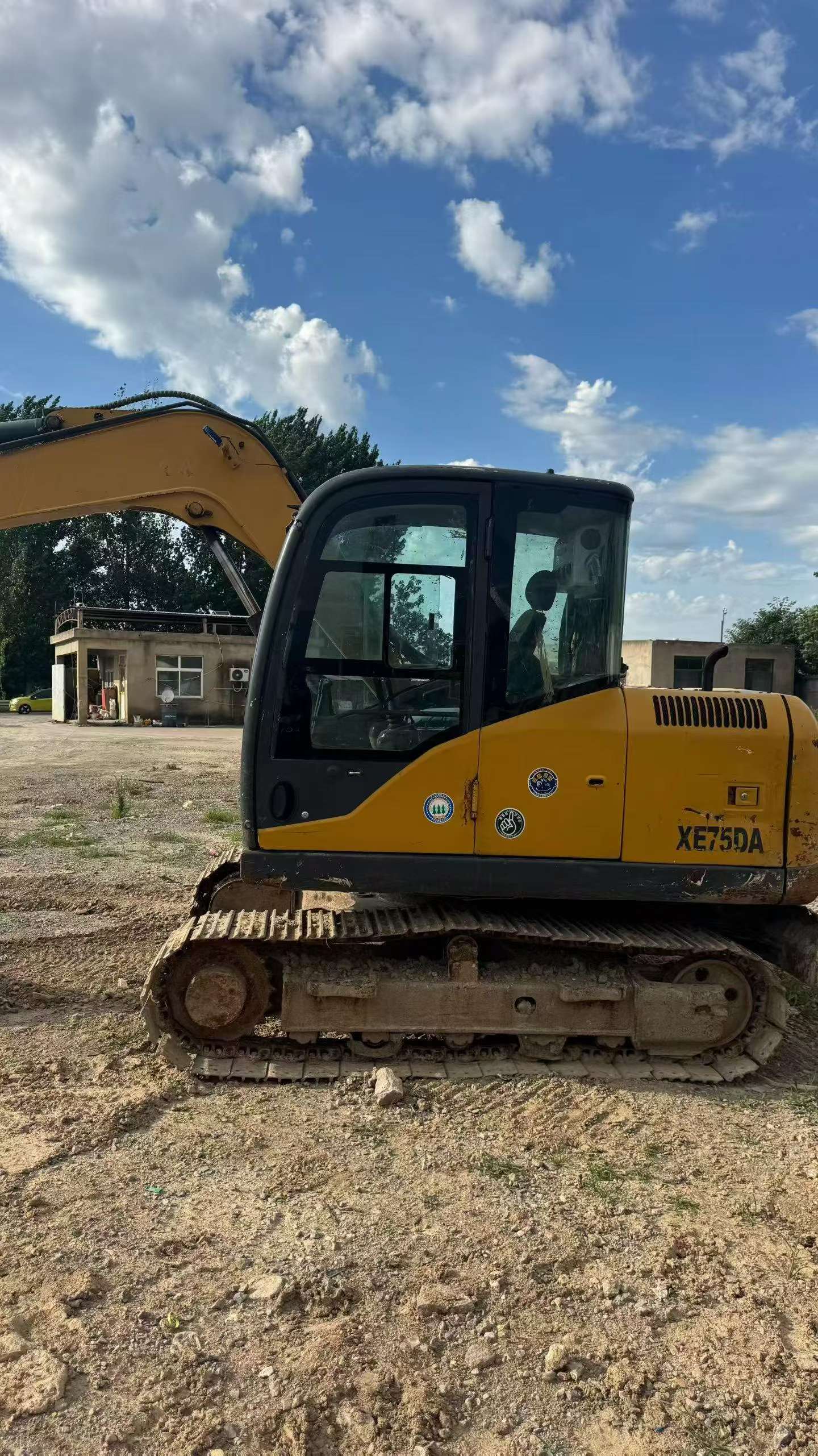Buy XCMG XE75C Used Excavator / 5