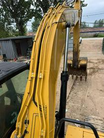 Buy Caterpillar 323 Used Excavator / 5 Buy Caterpillar 323 Used Excavator / 5