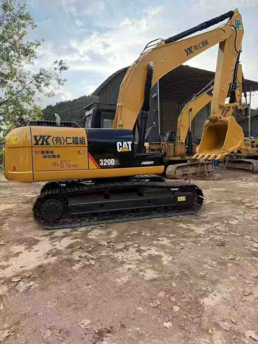 Buy Caterpillar 320D Used Excavator / 5 Buy Caterpillar 320D Used Excavator / 5