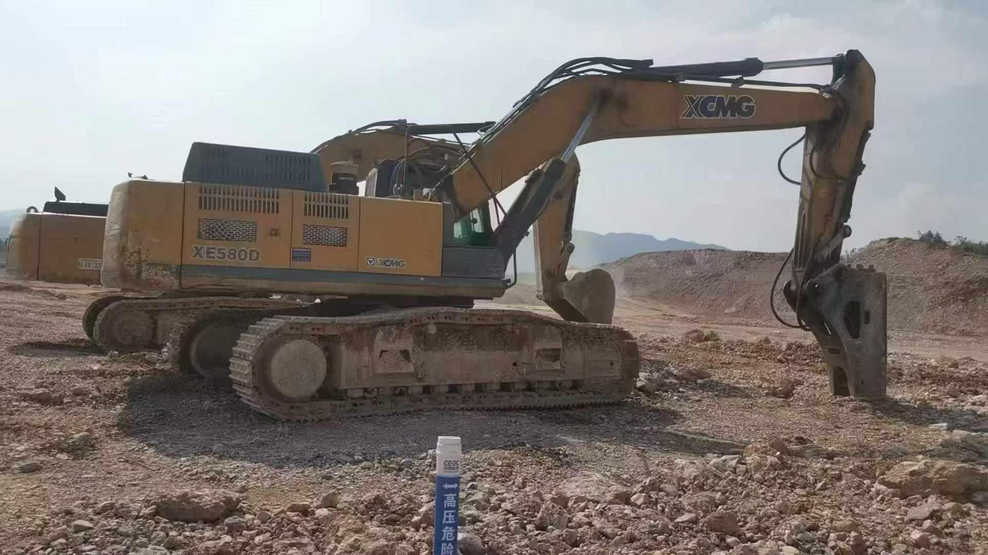 Buy XCMG XE470 Used Excavator / 5