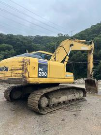 Buy Komatsu PC200-7 Used Excavator / 2 Buy Komatsu PC200-7 Used Excavator / 2