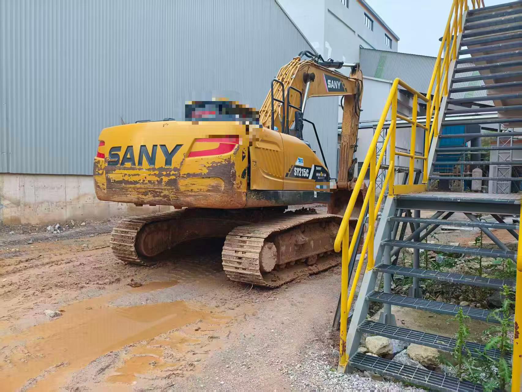 Buy Sany SY215C Used Excavator / 1