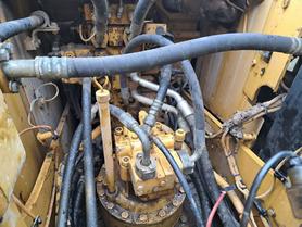 Buy Caterpillar 320E Used Excavator / 2 Buy Caterpillar 320E Used Excavator / 2